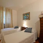 Uno Sguardo Sul Mare Pietrasanta