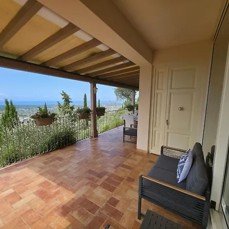 Uno Sguardo Sul Mare Villa *